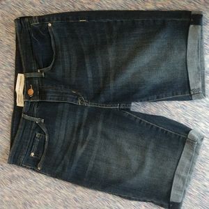 Jean / Denim Shorts | Soft & Stretchy | Mid Rise Bermuda | Size 8